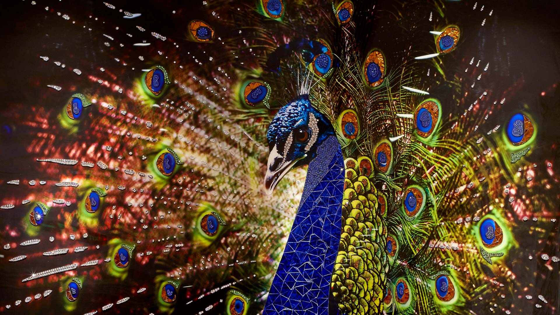 Swarovski peacock visionnaire | Best Hotels Saigon | The Reverie Saigon