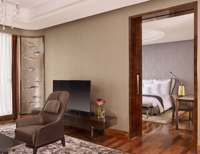 The Reverie Saigon | Executive Suite by Giorgetti | Mosaic