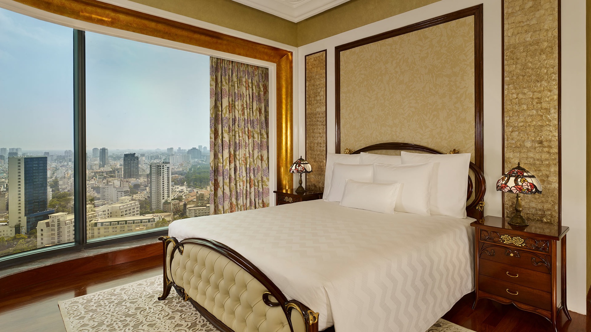 luxury-apartment-liberty-master-bedroom-medea-f-the-reverie-saigon | Luxury Hotel Saigon | The Reverie Saigon